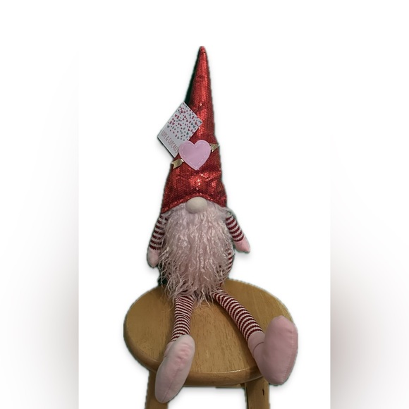 New sweetheart Gnome with sparkling sequin hat - Picture 2 of 4